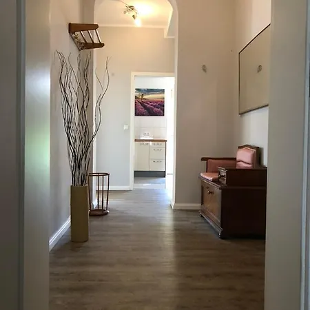Apartment An Der Gruenen Clara